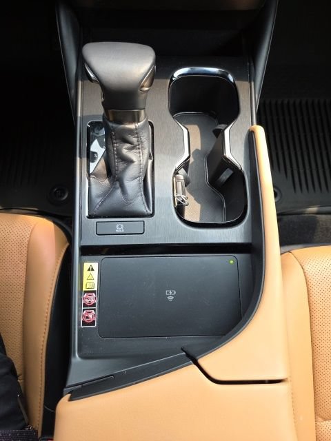 Used 2023 Lexus ES 350 w/ Premium Package FWD image 18