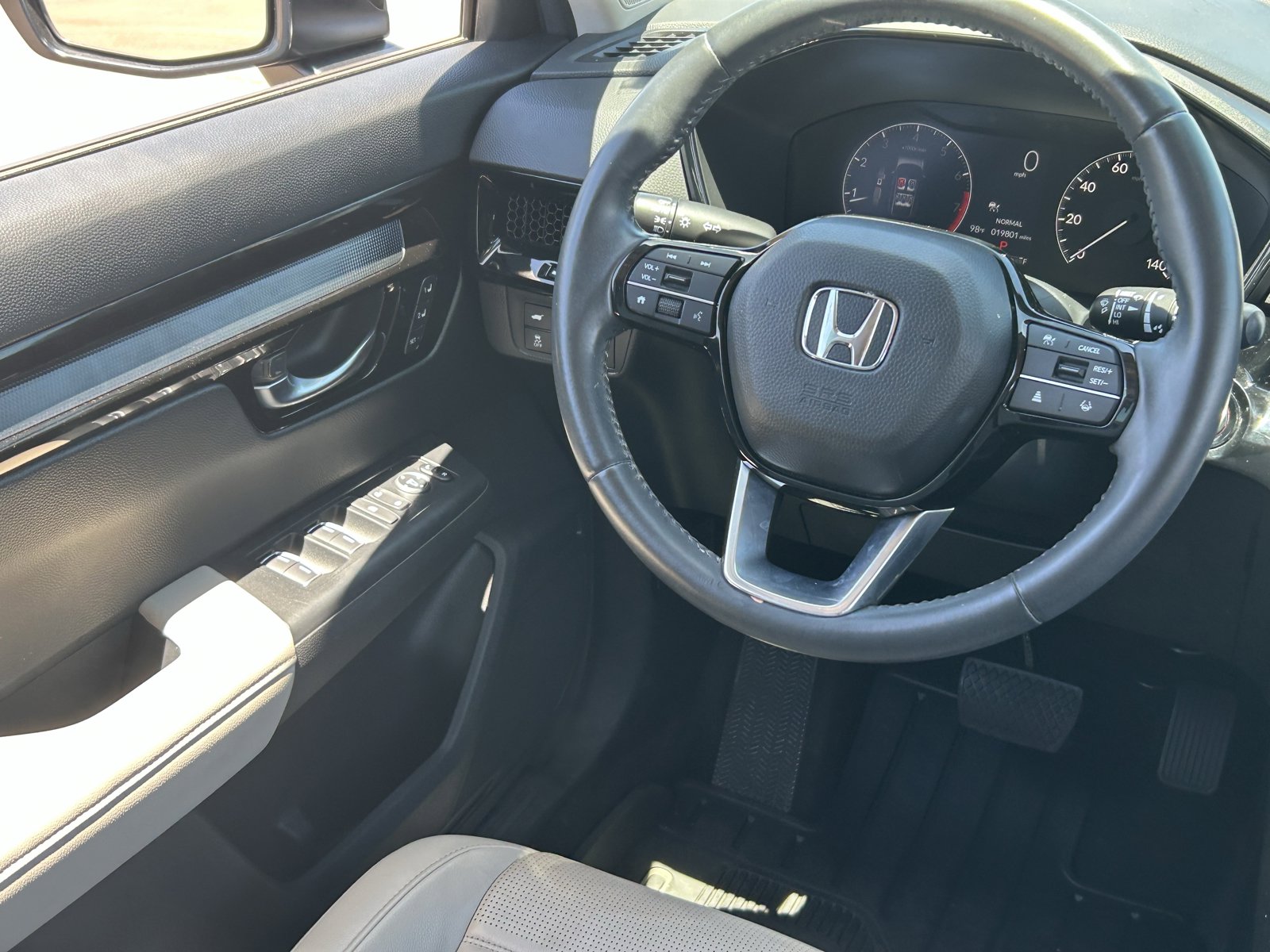 Used 2024 Honda CR-V EX-L image 17