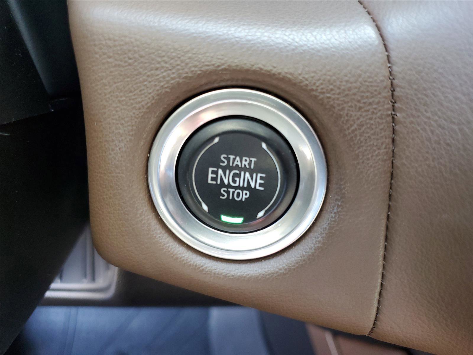 Used 2021 Chevrolet Tahoe High Country w/ Premium Package image 32