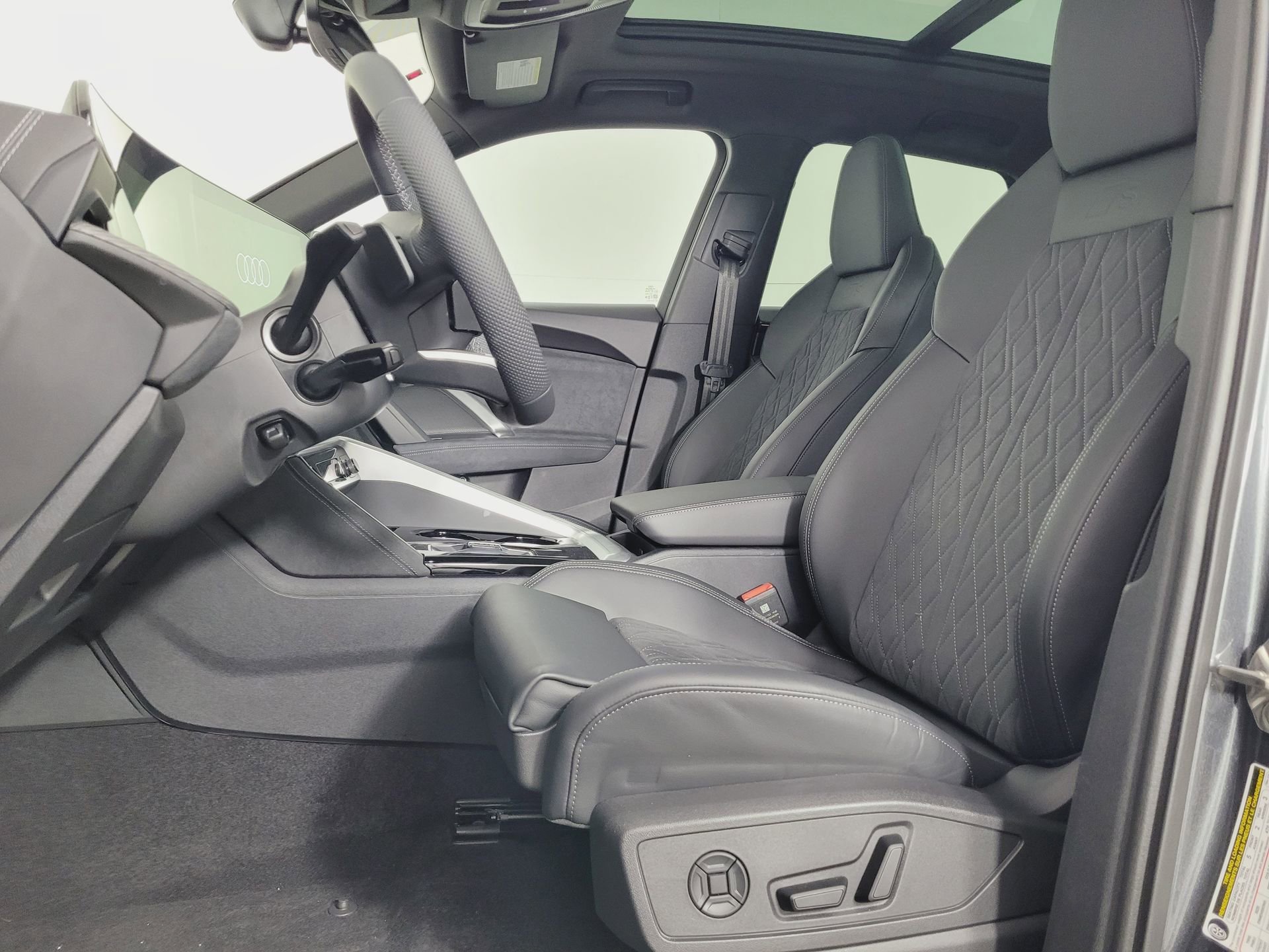 New 2025 Audi SQ5 Premium Plus image 16