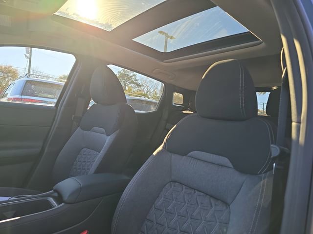 New 2026 Nissan Kicks SV w/ Charging Package image 13