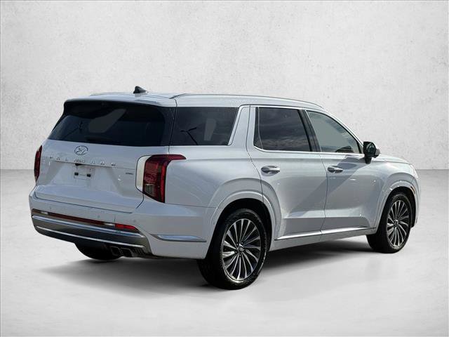 Used 2024 Hyundai Palisade Calligraphy image 5