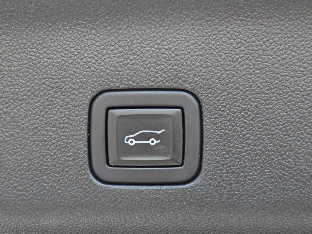 Used 2024 Chevrolet Suburban High Country AWD/4WD image 27