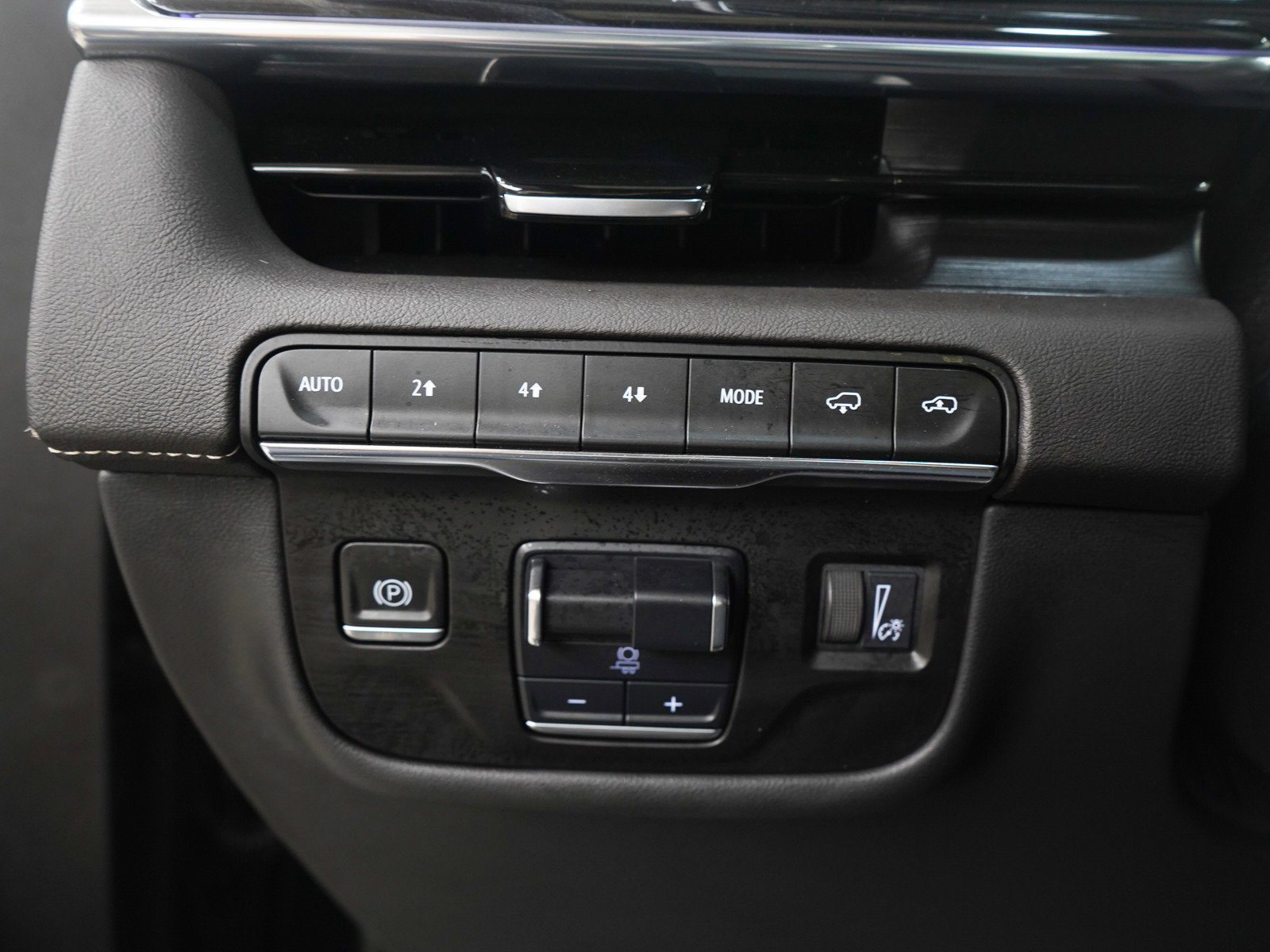 Used 2022 Cadillac Escalade Sport w/ LPO, ONYX Package image 26