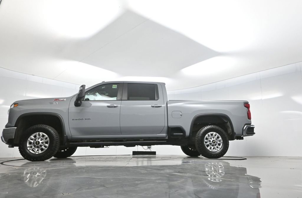 Used 2024 Chevrolet Silverado 2500 LT w/ Convenience Package image 67