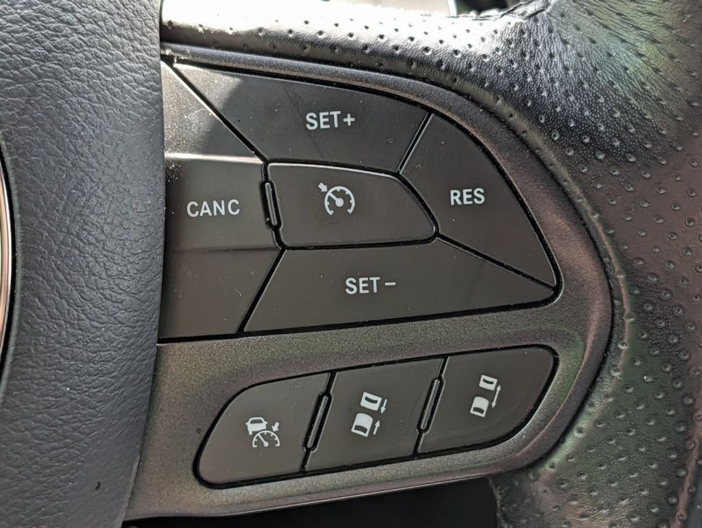 Used 2024 Dodge Durango GT AWD/4WD image 45