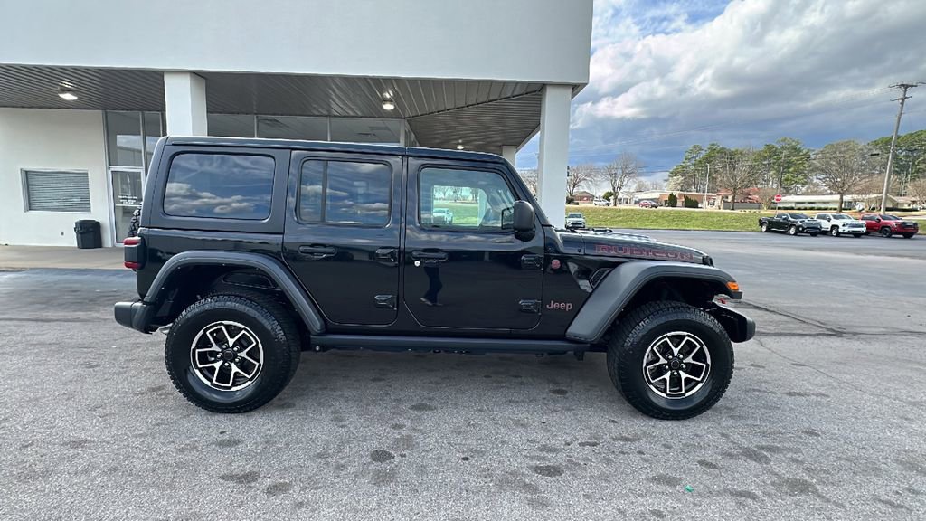Used 2024 Jeep Wrangler Rubicon image 6