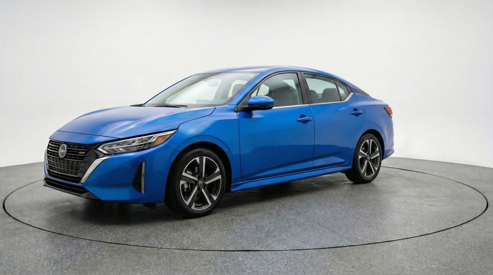 Used 2025 Nissan Sentra SV image 3