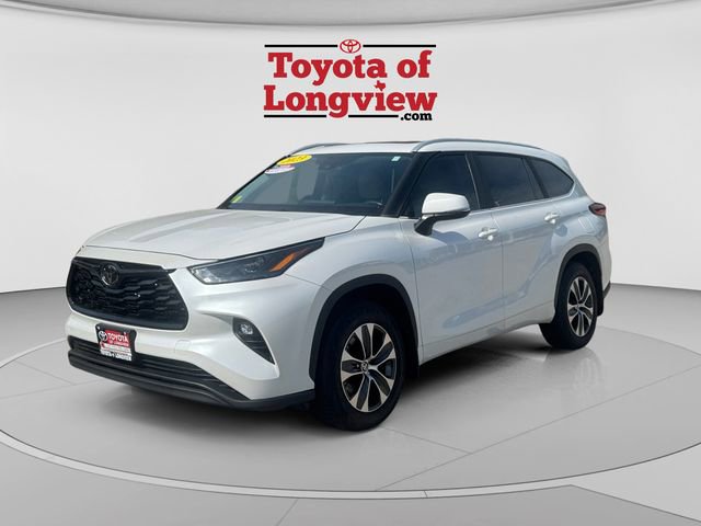 Used 2023 Toyota Highlander XLE