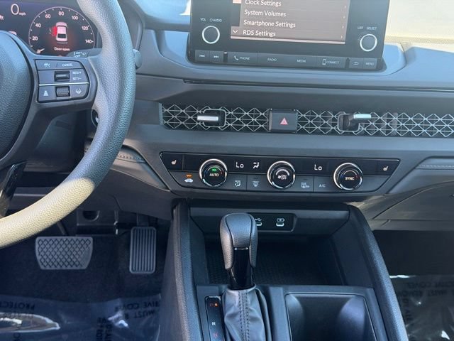 Certified 2023 Honda Accord EX image 19