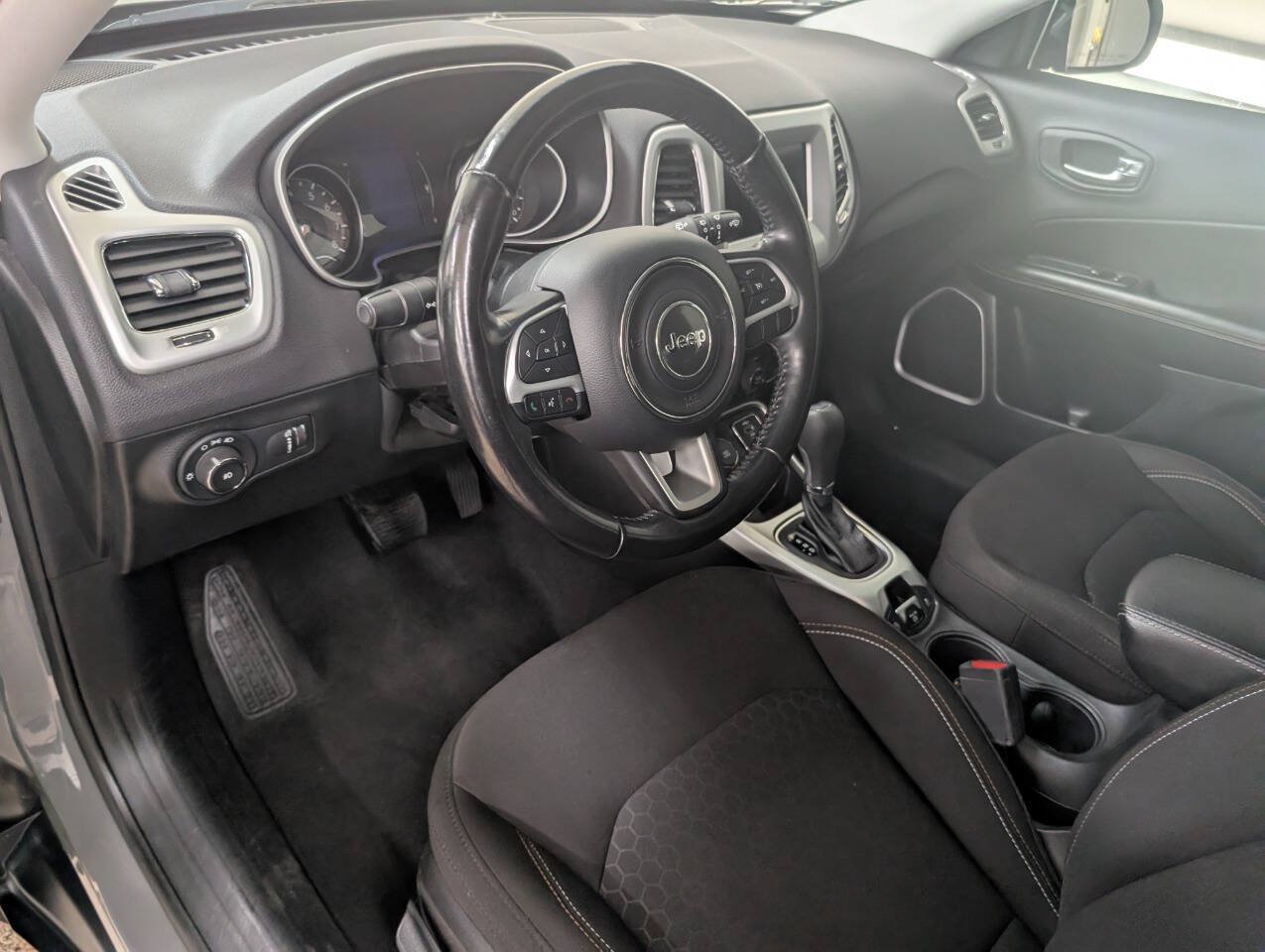 Used 2021 Jeep Compass Sport AWD/4WD image 8