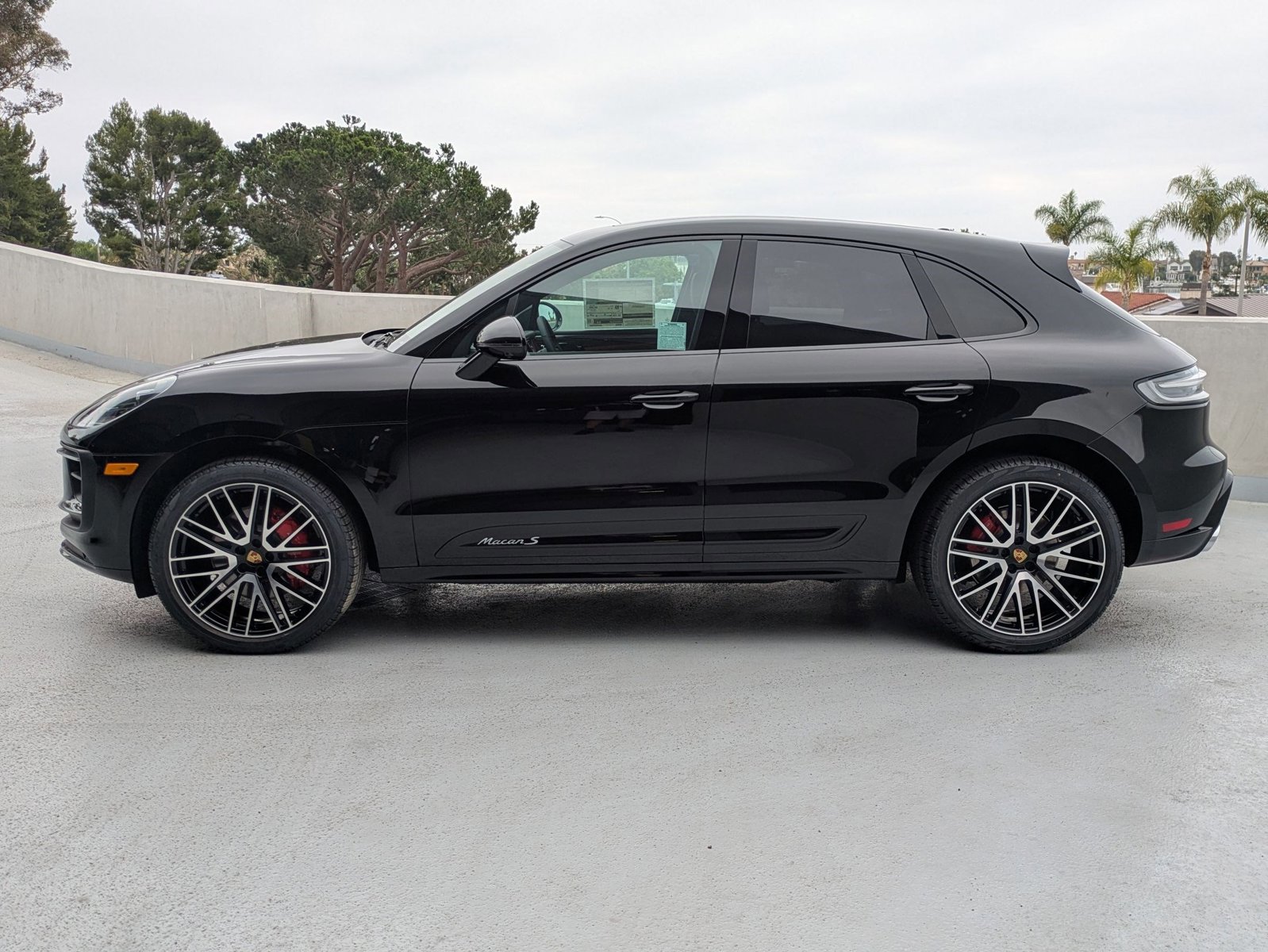 New 2026 Porsche Macan S image 2