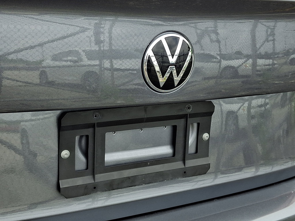 Used 2024 Volkswagen Jetta SE FWD image 17