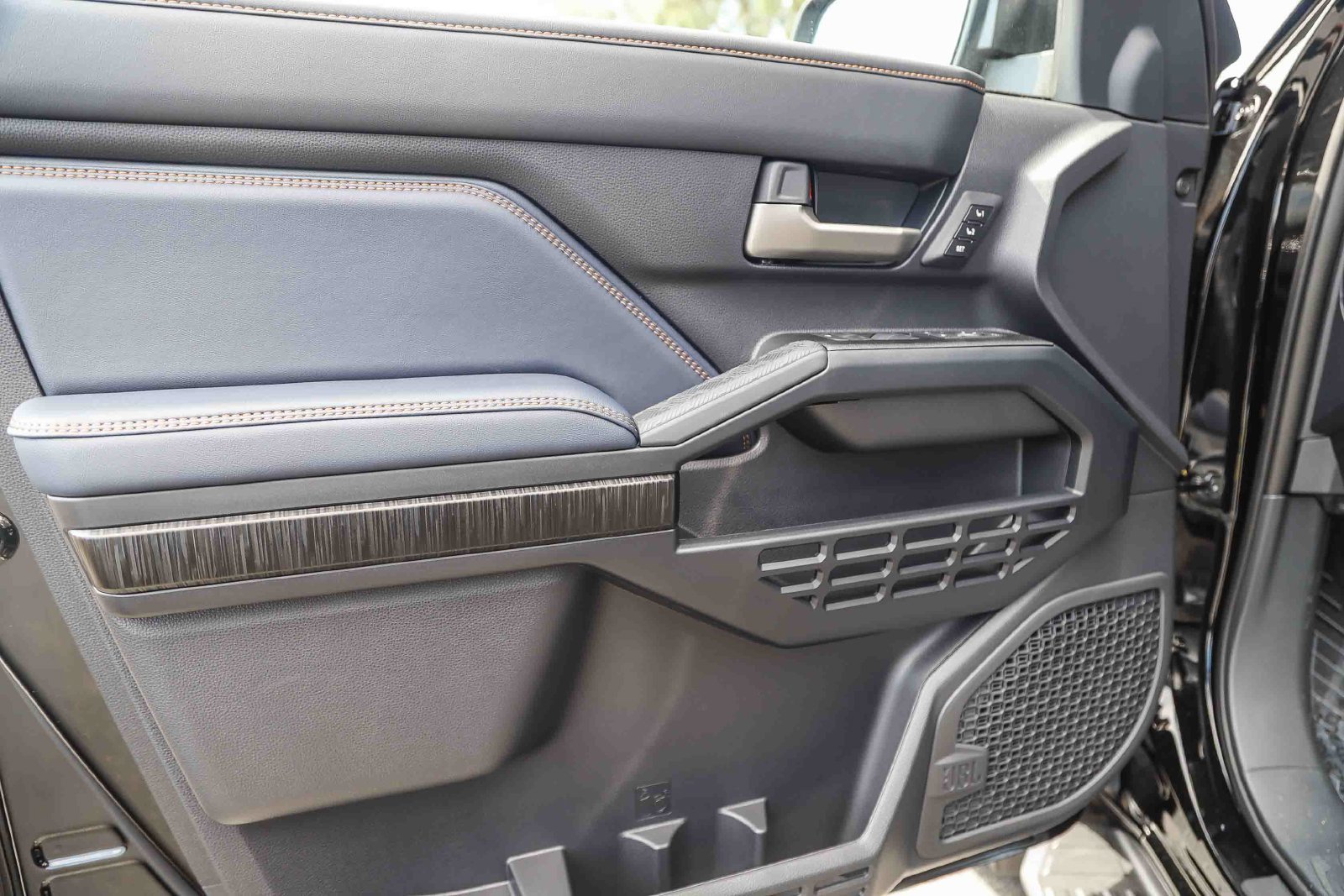 New 2026 Toyota 4Runner Platinum AWD/4WD image 20