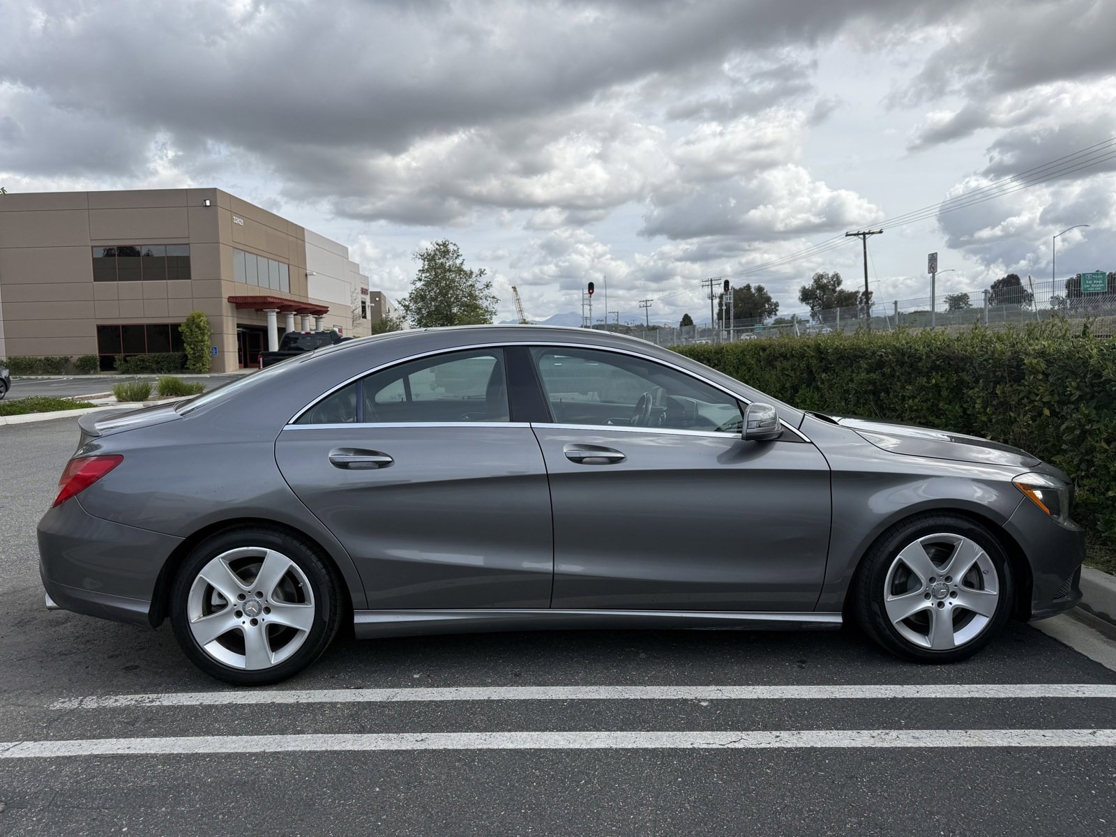 Used 2015 Mercedes-Benz CLA 250 image 5