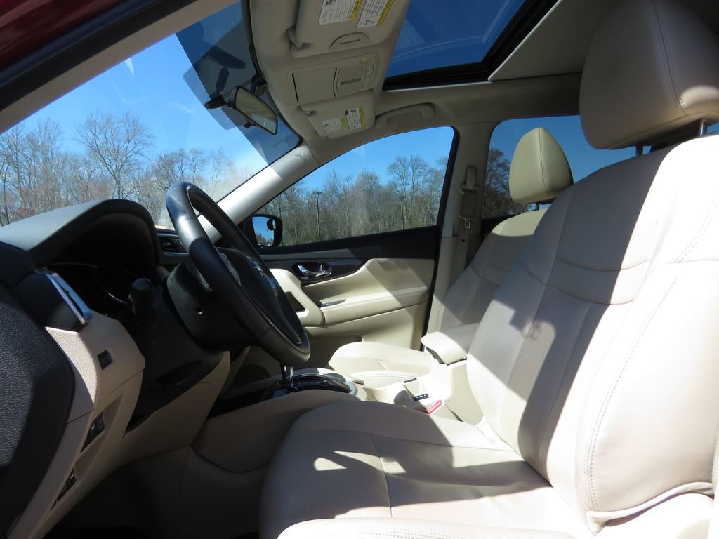 Used 2016 Nissan Rogue SL w/ SL Premium Package AWD/4WD image 10