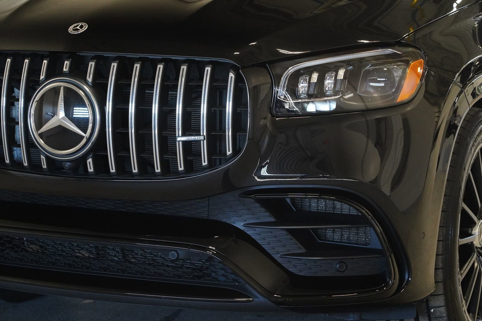 Certified 2023 Mercedes-Benz GLS 63 AMG 4MATIC image 6
