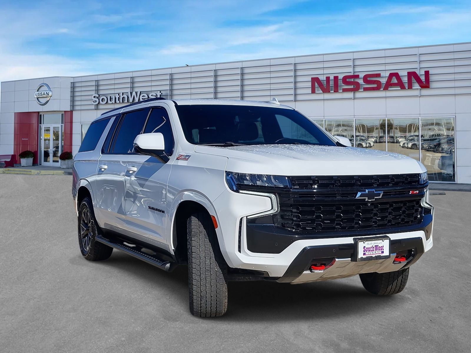 Used 2023 Chevrolet Suburban Z71 w/ Luxury Package image 5