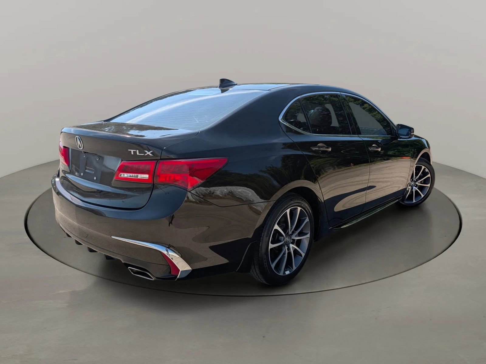 Used 2018 Acura TLX V6 w/ Technology Package FWD image 5