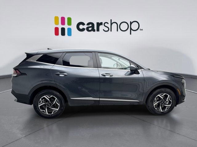 Used 2025 Kia Sportage LX image 6
