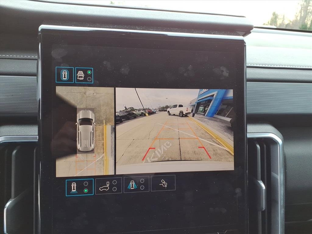 Used 2025 GMC Acadia Elevation image 15