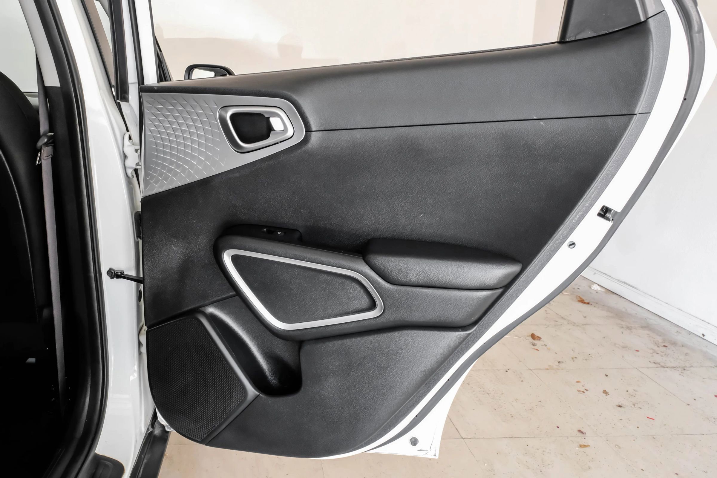 Used 2020 Kia Soul LX image 44