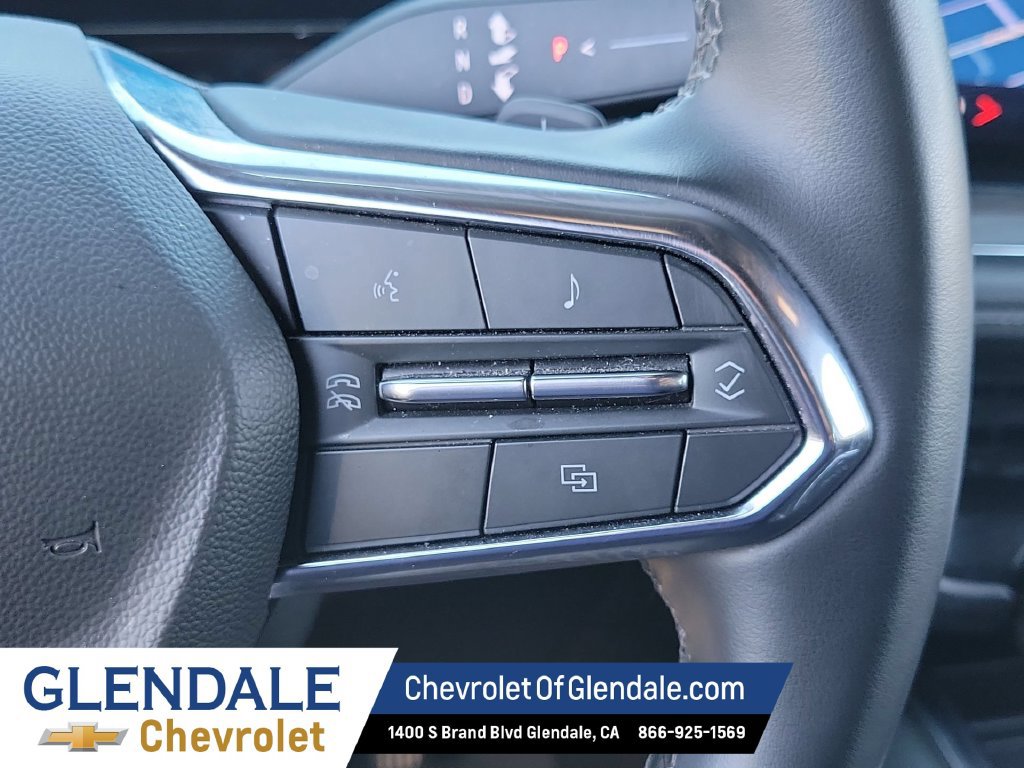 Used 2025 Chevrolet Suburban Z71 AWD/4WD image 33