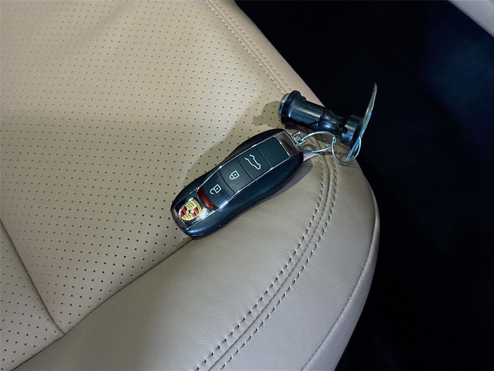 Used 2019 Porsche Macan S AWD/4WD image 26