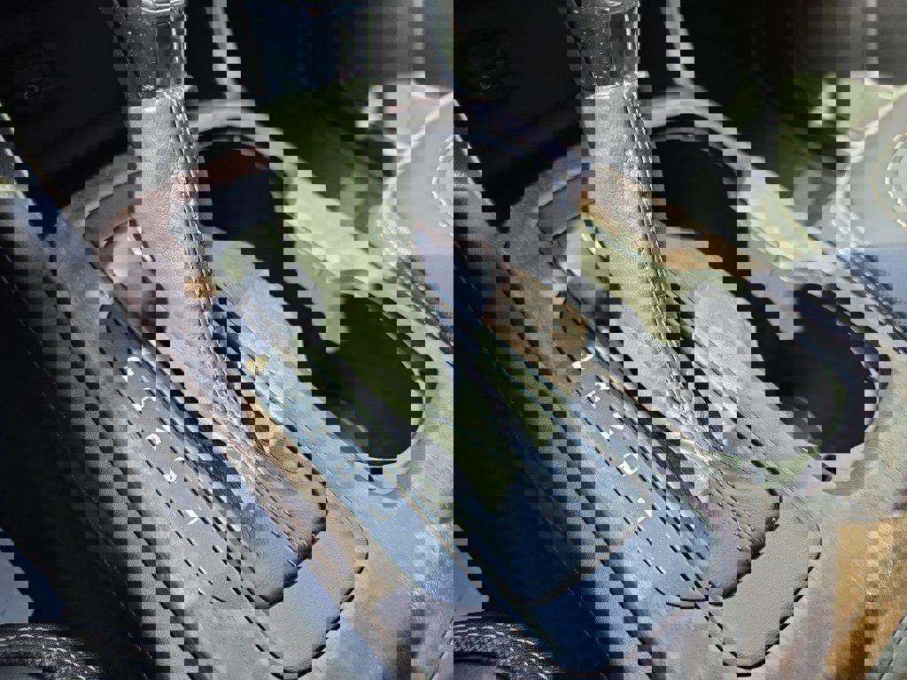 Used 2022 GMC Canyon Denali image 24