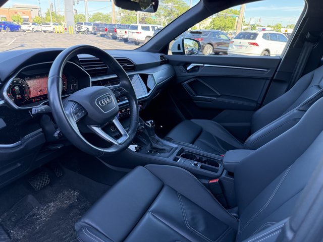 Used 2024 Audi Q3 2.0T Premium Plus AWD/4WD image 6