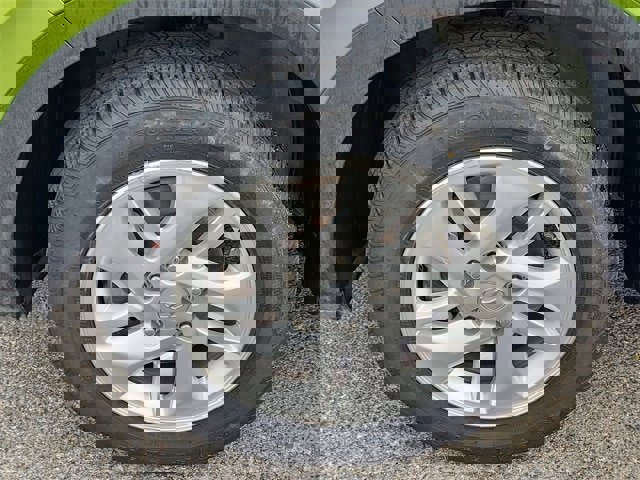 Used 2021 Hyundai Venue SE image 29