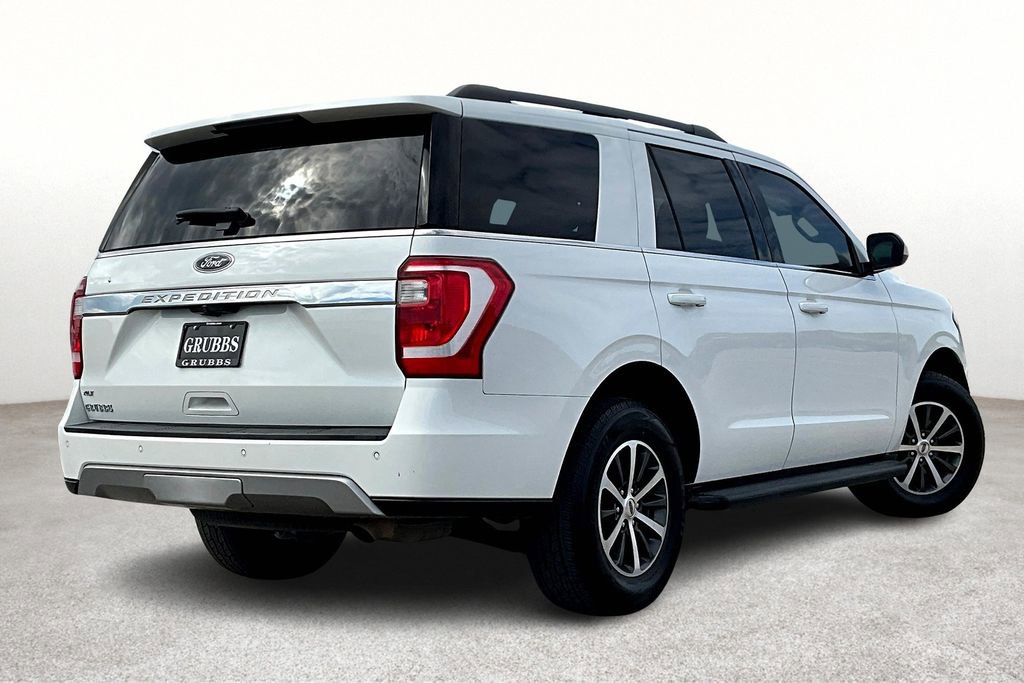 Used 2021 Ford Expedition XLT image 2