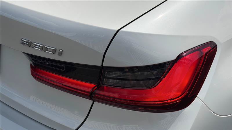 Used 2020 BMW 330i xDrive Sedan w/ M Sport Package AWD/4WD image 14