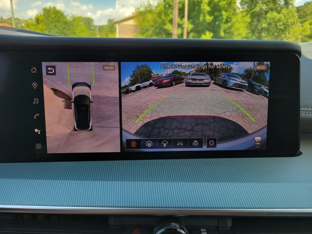 Used 2025 Nissan Murano SL image 17