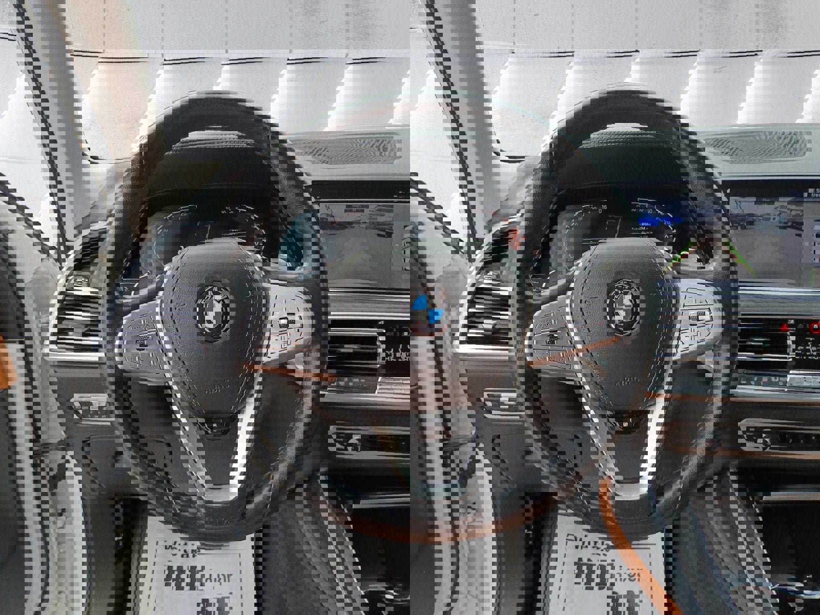 Used 2022 BMW X7 xDrive40i w/ Premium Package image 13