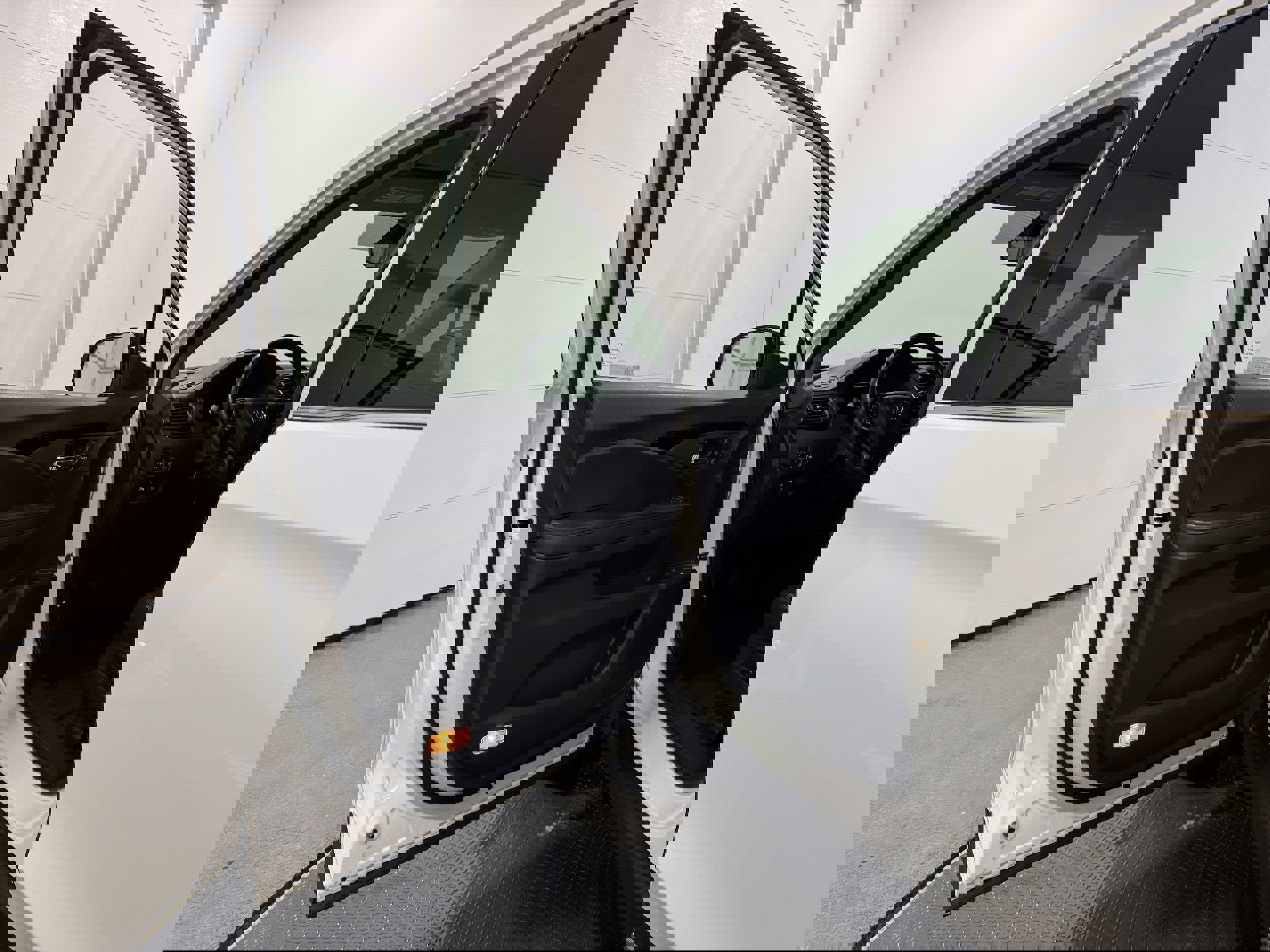 Used 2022 Honda Pilot Touring image 3