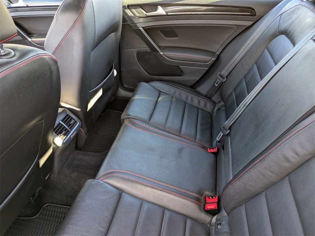 Used 2017 Volkswagen GTI SE image 30