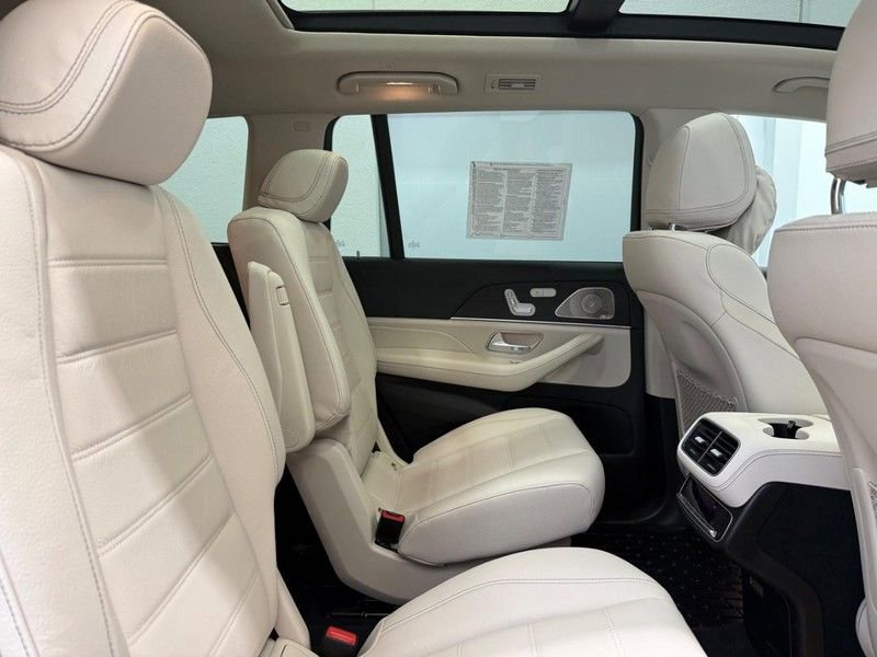 Certified 2026 Mercedes-Benz GLS 450 4MATIC image 8
