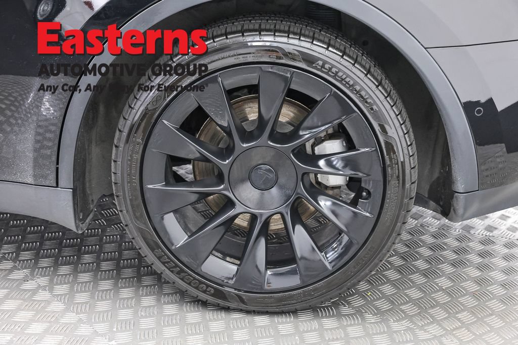 Used 2021 Tesla Model Y Long Range AWD/4WD image 29