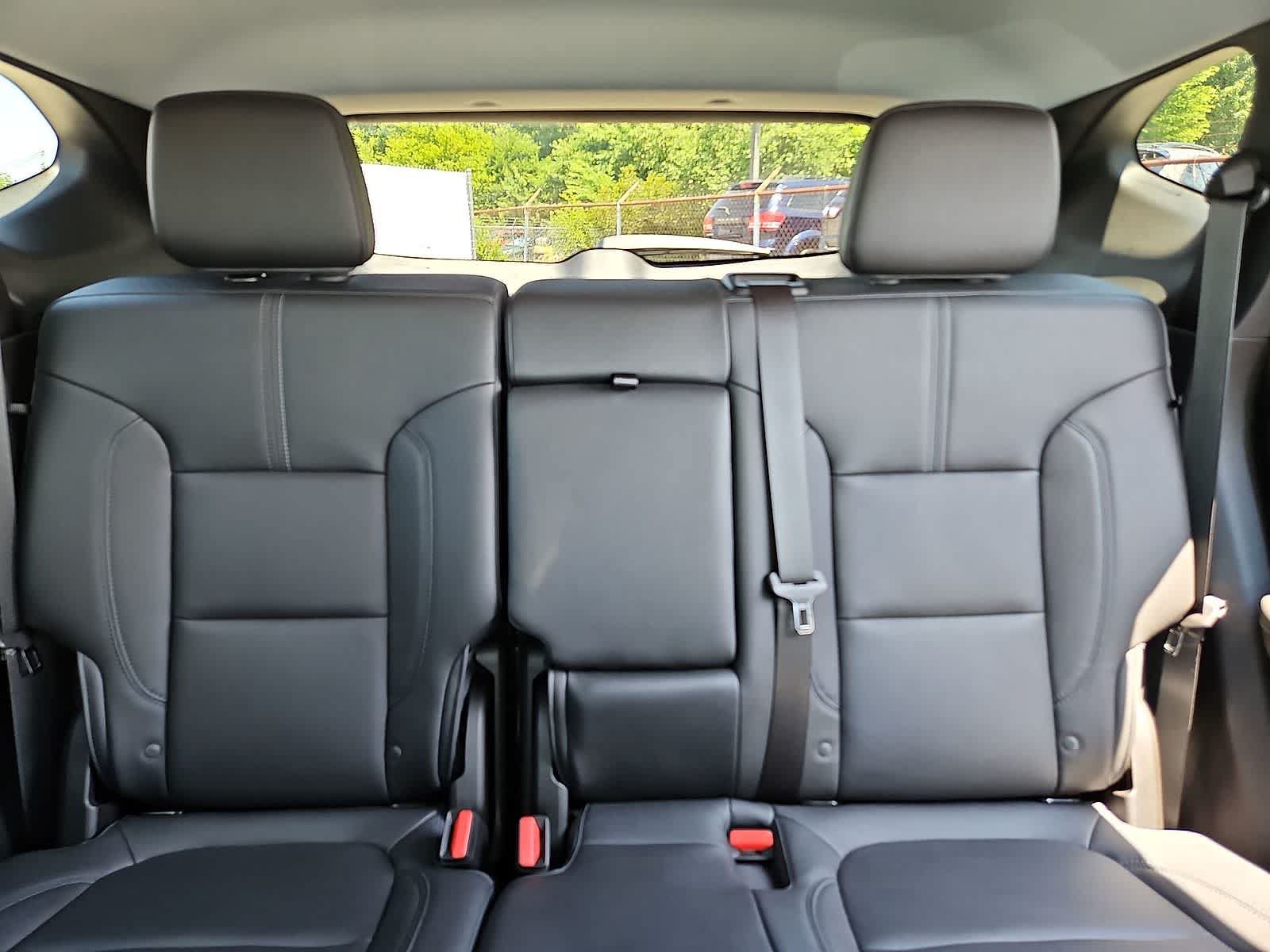 Used 2022 Chevrolet Blazer LT w/ Sound & Technology Package FWD image 14