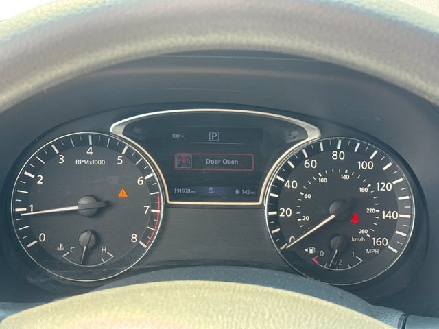 Used 2020 Nissan Pathfinder S FWD image 16