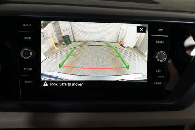 Certified 2023 Volkswagen Taos SE FWD image 4