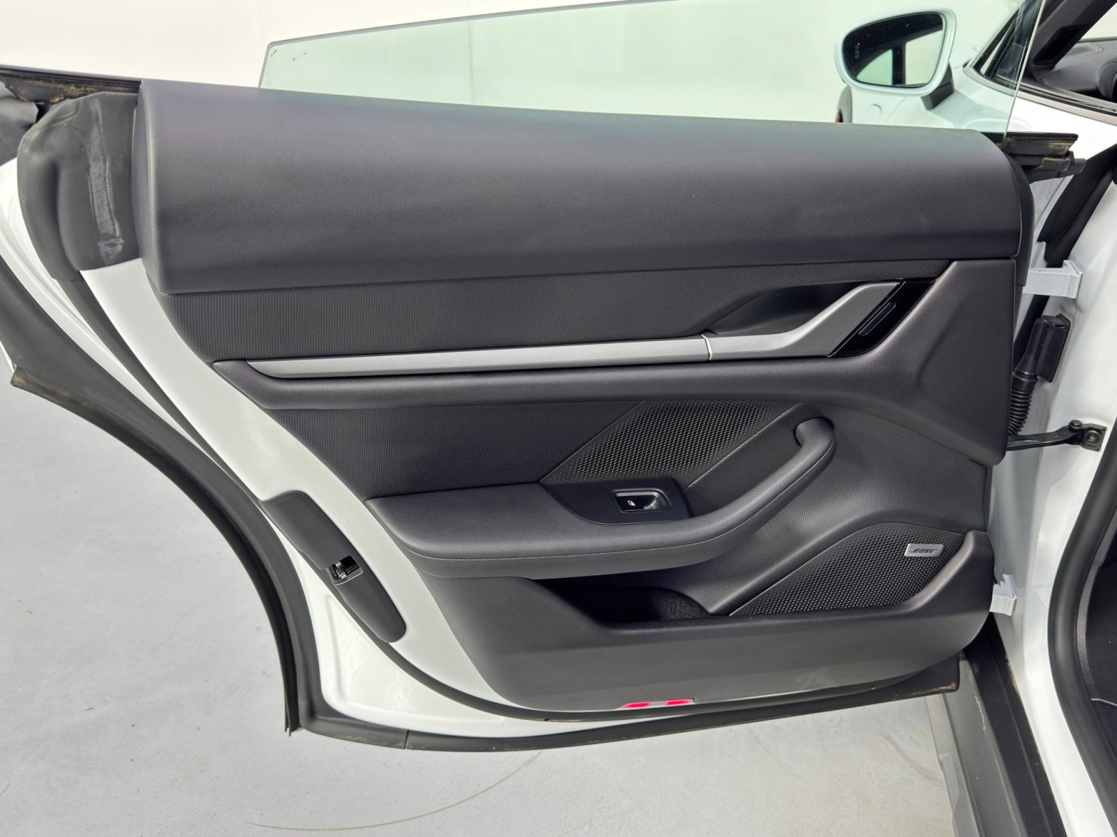 Used 2021 Porsche Taycan 4 Cross Turismo w/ Premium Package image 43