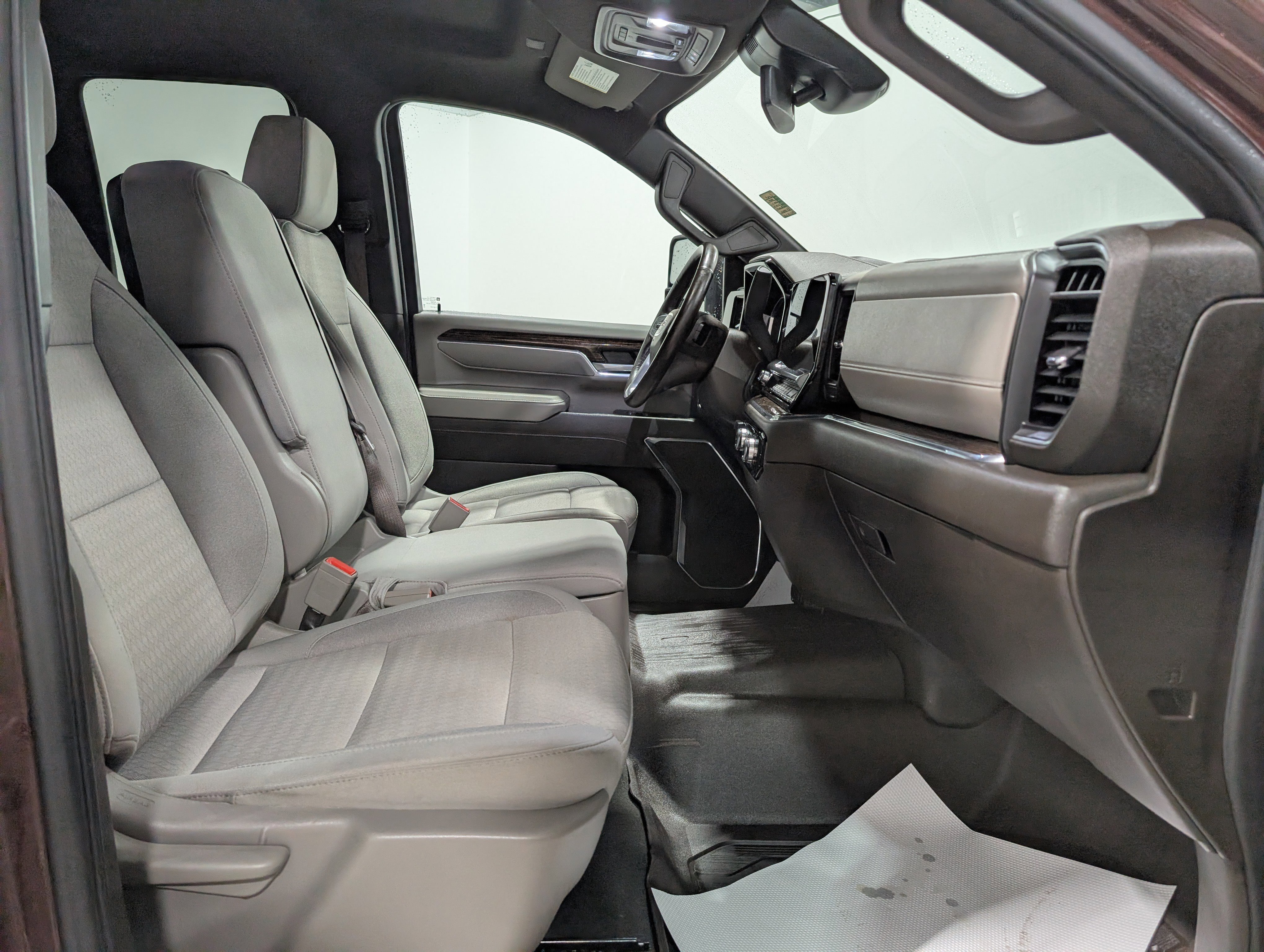 Used 2024 GMC Sierra 3500 SLE w/ SLE Value Package image 20