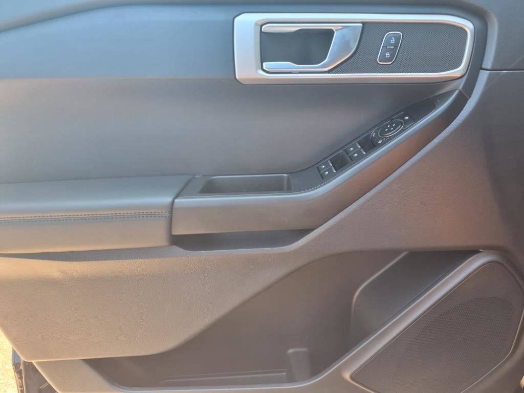 New 2025 Ford Explorer 4WD Police Interceptor image 15