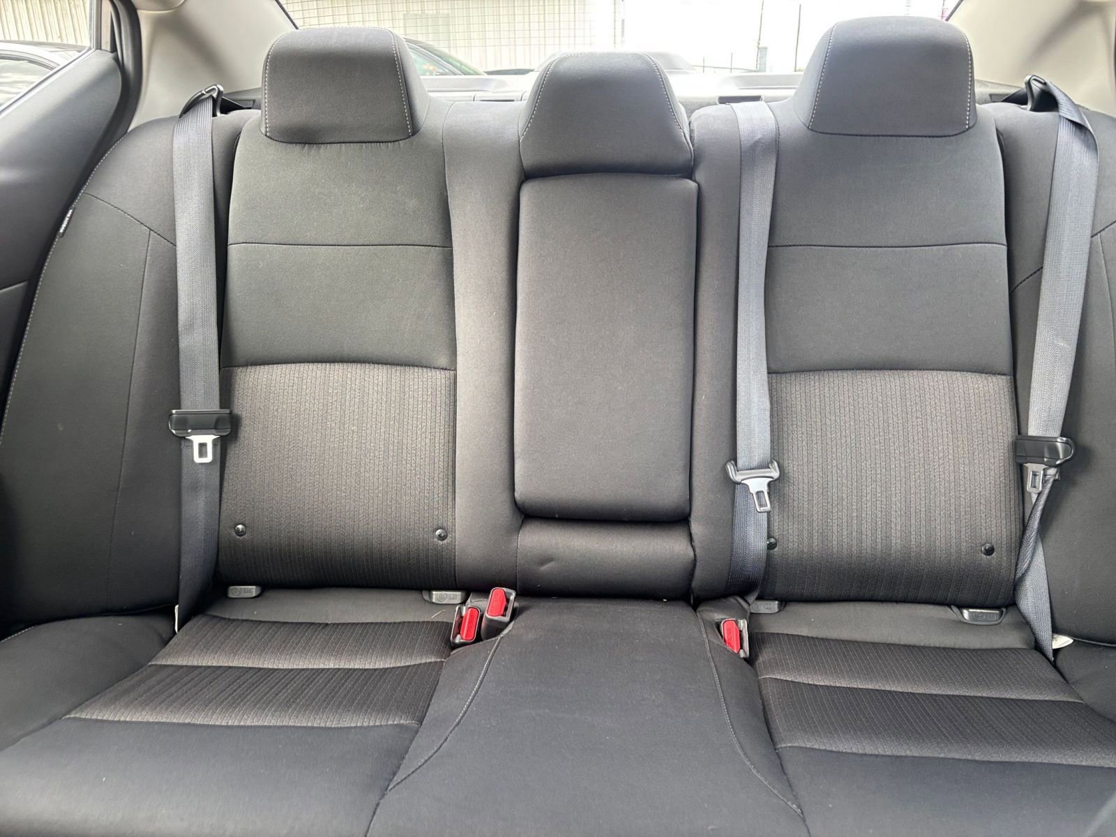 Used 2025 Nissan Altima 2.5 SV FWD image 38
