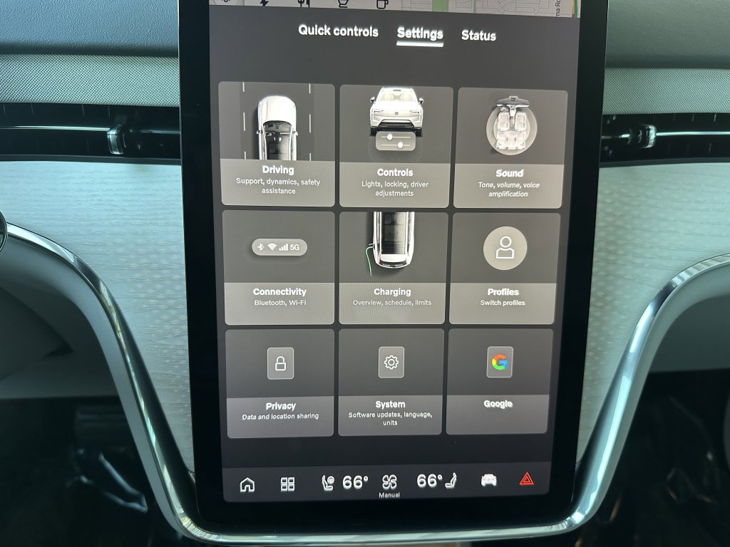 Used 2025 Volvo EX90 Plus image 24