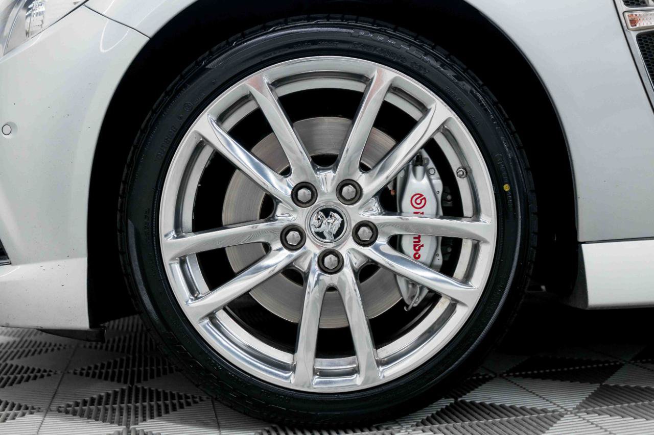 Used 2015 Chevrolet SS RWD image 39