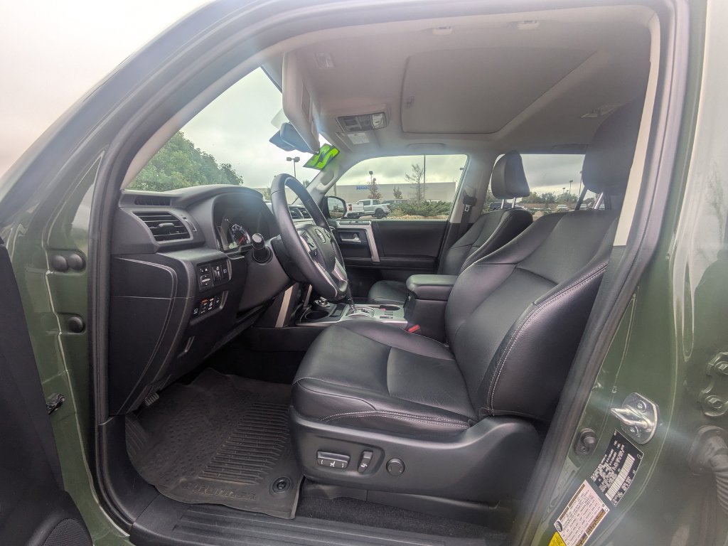 Used 2022 Toyota 4Runner Limited AWD/4WD image 11