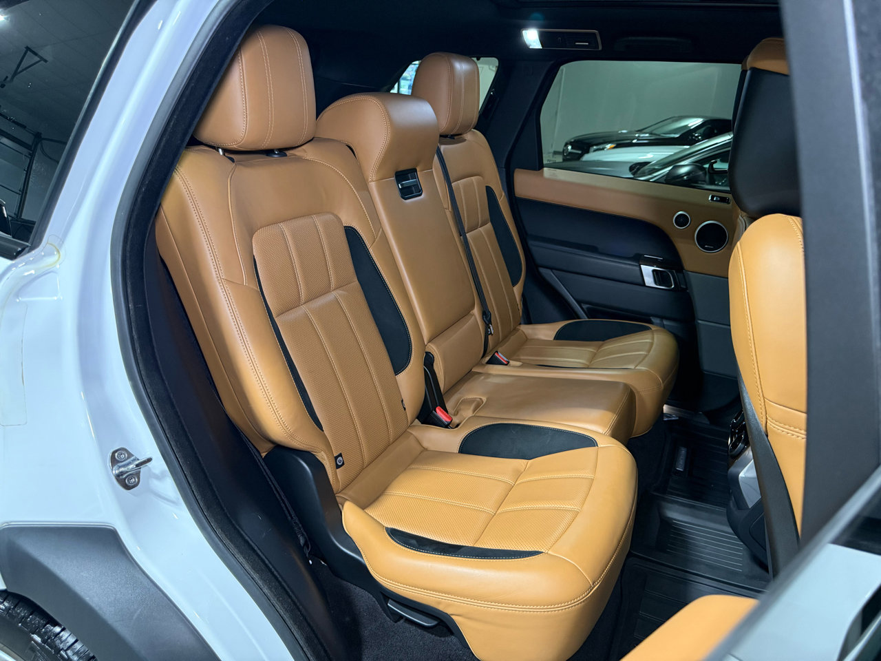 Used 2018 Land Rover Range Rover Sport Supercharged image 37